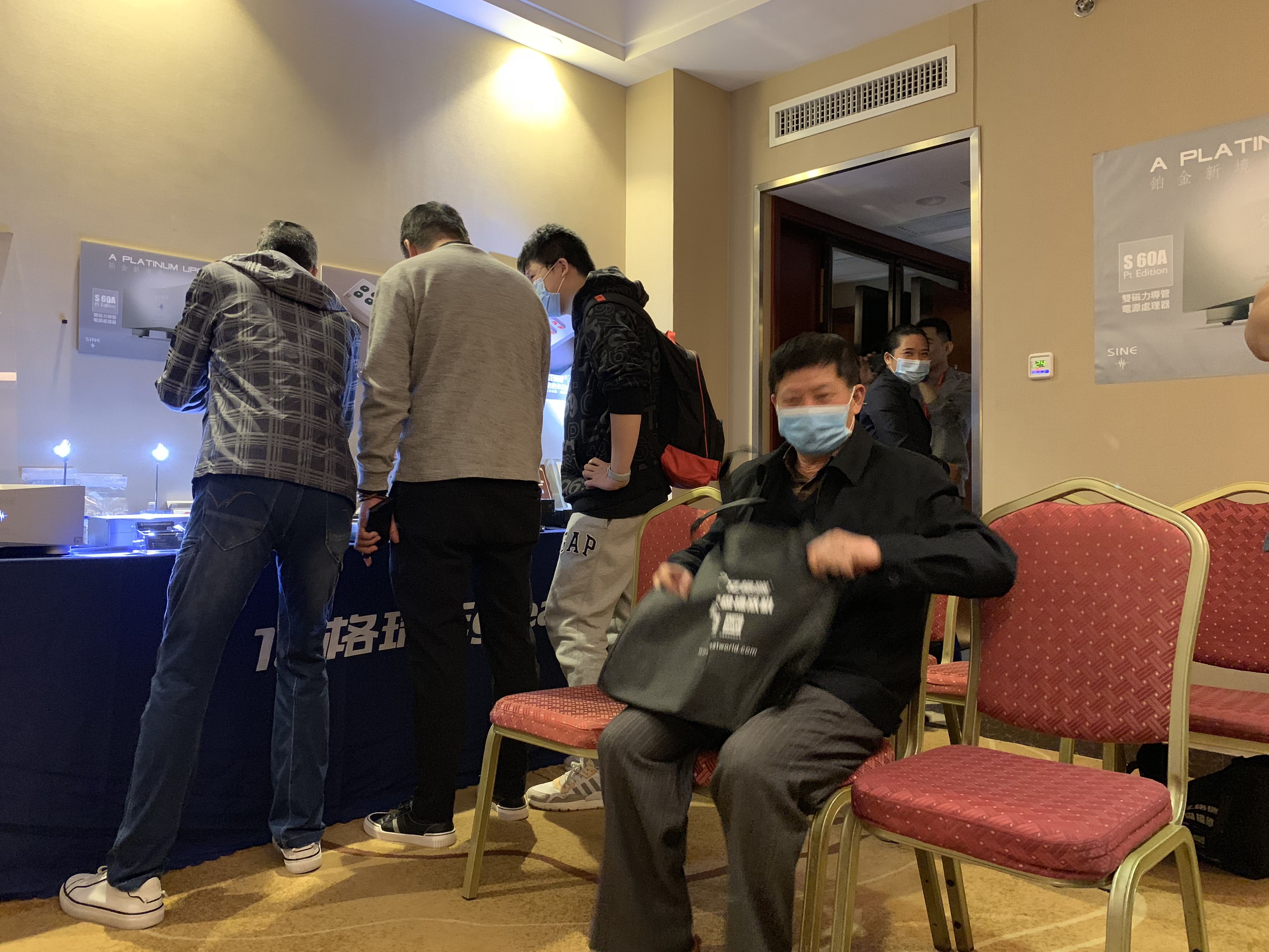 八方南宁烧友会 514 房 ~ 南宁音响展(图4)